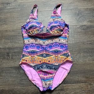 Time and Tru Swim Suit One Piece ((size Large))